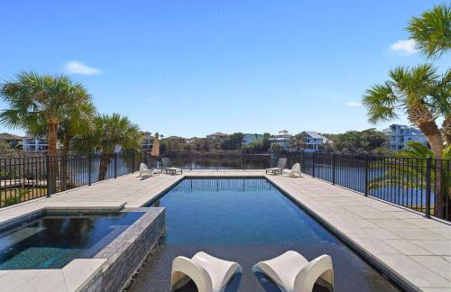 Water's Edge - Luxury Lakefront Beach House with Private Pool & Community Amenities - Foto 2