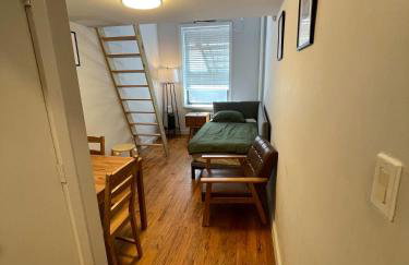 Union Square Studio 4 with Shower - Shared toilet - Foto 9