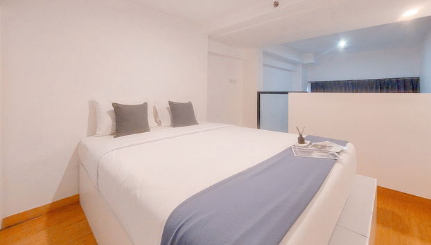 Homey and Comfy Studio Loft at Kingland Avenue Apartment - Foto 4, Habitación