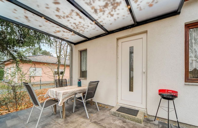 Holiday Home With Garden in Mahlow, Brandenburg - Foto 17