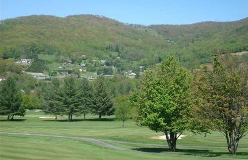 Cozy & Peaceful View - Walk2Resort - Fireplace - Foto 38