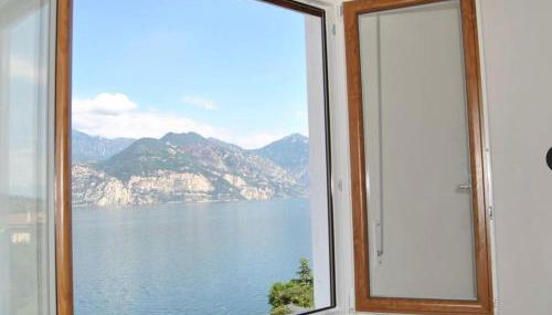 ROMANTICO APPARTAMENTO a CASSONE DI MALCESINE - Foto 2