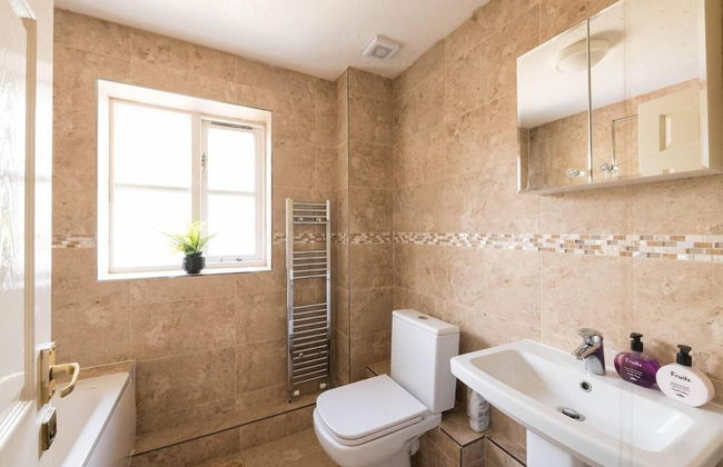 Modern & Spacious - Walk to London Excel- Parking - Foto 33