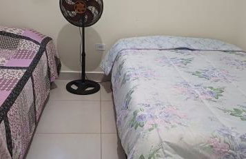 Casa Praiana - Piscina, churrasqueira, Wi-Fi, espaço amplo, garagem, lado praia - Foto 17