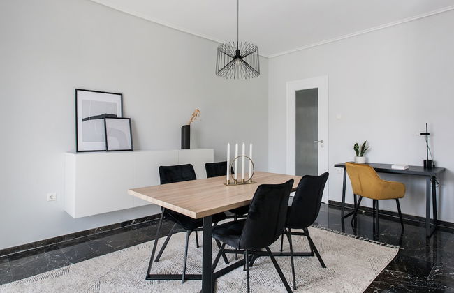 Spacious & Airy 1 Bedroom Apartment near HELEXPO - Foto 9