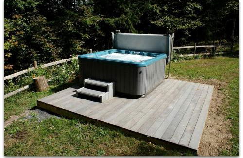 Romantic Cottage Rental with Hot Tub Outside Woodstock, New York - Foto 14