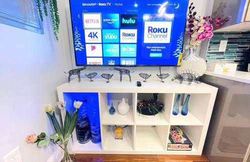 Downtown City Hall near Kimmel Center 2BD Suite - Photo 11