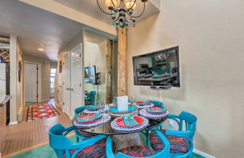 Eclectic Home with Deck 4 Miles to Ski Cloudcroft! - Foto 9