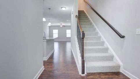 3BR Townhouse King Bed Garage Pineville - Foto 5