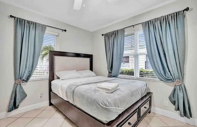 Palm Lined Oasis Walk To Beach Free Parking - Foto 30