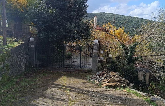 Secluded Holiday Home in Kalavrouza With Mountain Views,bbq - Foto 20