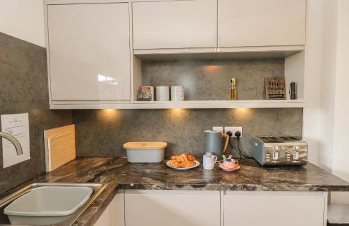 The Coach House - Photo 11