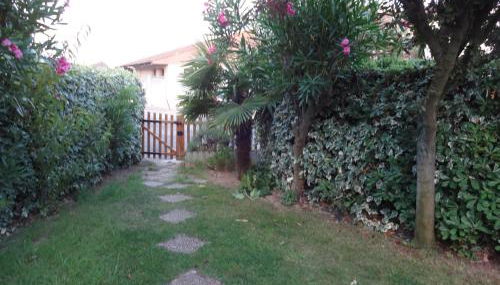 Charmant pavillon ombragé - Foto 4, Garden