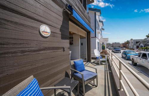 4 bedroom Home in Quiet Neighborhood near Beach - Photo 51