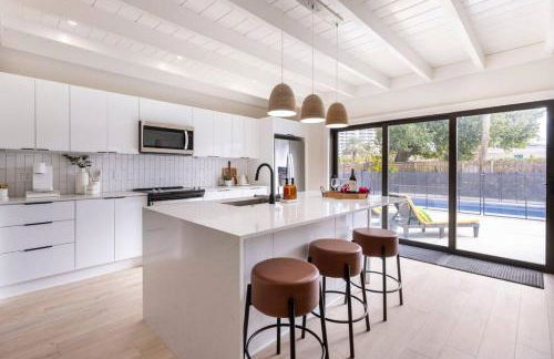 Modern Beach Home, Family Friendly, Heated Pool - Foto 23