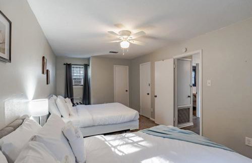 Modern Cottage on Michigan - Photo 10