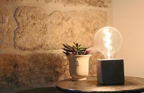 La Grande Bourgade-Authentique Maison en Pierre avec Terrasse Climatisation au Cœur d'Uzès - Foto 39