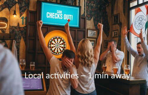 Central Apt - Sleeps 6- Steps to Bars & Restaurant - Foto 33