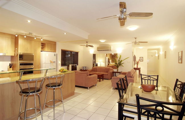 The Mediterranean Beachfront Apartments - Foto 15