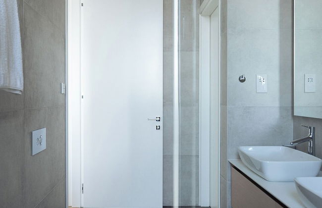 Central Park Residence - Photo 55