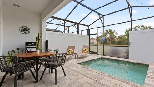 Upstay-Luxury 3BR Home w Private Pool & Games Room - Foto 5