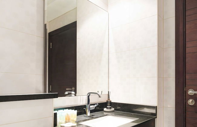 LUX The Cayan Superior Suite 2 - Photo 23