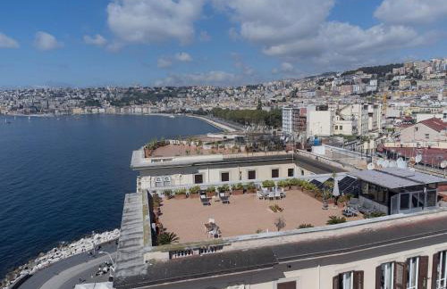 Rooftop in front of the Castle - Photo 9
