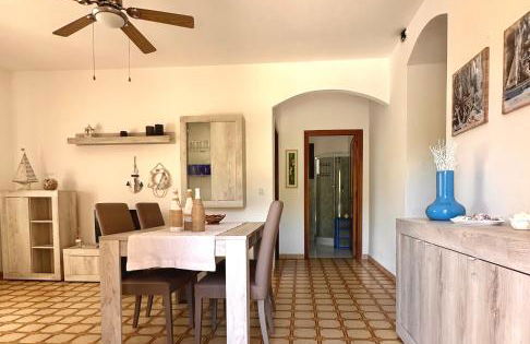 Sea Rocks House - Photo 3