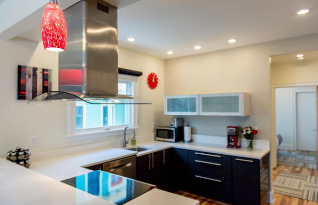 Downton Annie Apartment One 2BD 1BA Parking - Foto 17