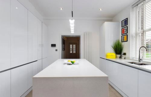 No 3 at Upton Cross House, Chester - Photo 14