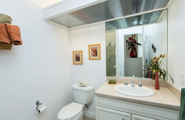 S Of Kamalii 47 3 Bedroom Home by RedAwning - Photo 15