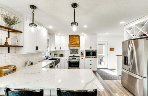 15 Mi to Downtown Sioux Falls Gem with Yard! - Foto 2