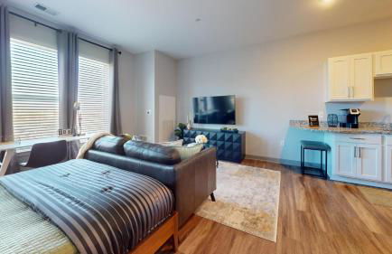 H4N Furnished Apartments at Ellipse Urban in Hampton VA - Photo 1