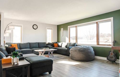 King Bedroom/Private Hot tub/Cozy Living Room - Foto 10