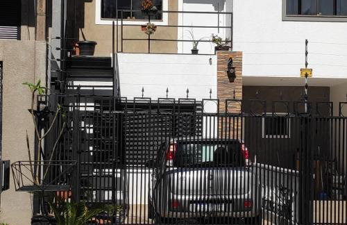 APTO Maison Class - 3 quartos 2 banheiros próximo ao shopping - Photo 3