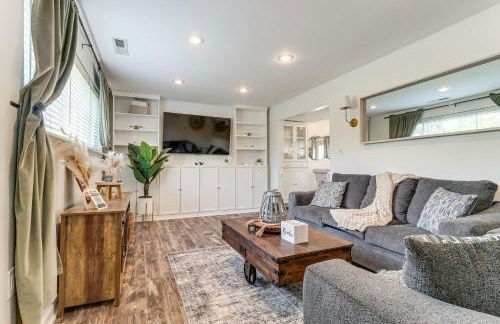 8 Mi to Henry Ford Museum Westland Family Home - Photo 1