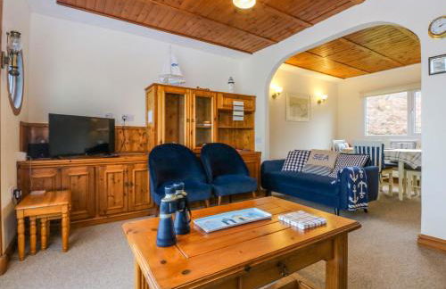 Min Y Traeth - Photo 9