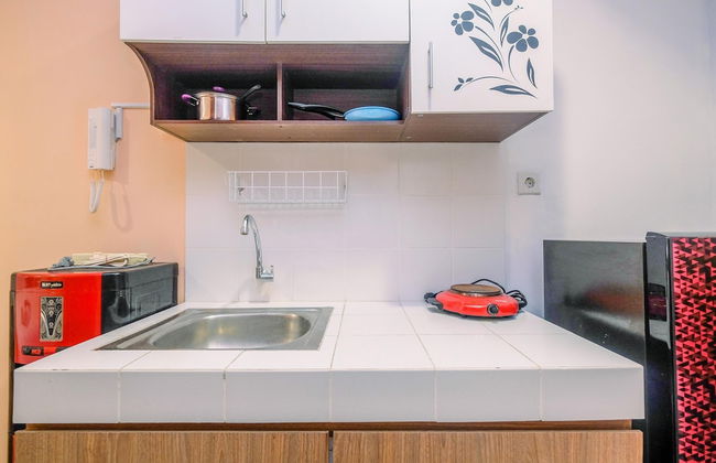 Classic And Cozy Studio At Cinere Bellevue Suites Apartment - Photo 8