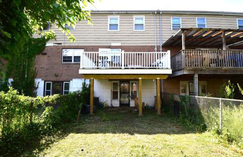 Tuscany 2900 - Classic Italian Style 3BR w Parking near Airport - Foto 35