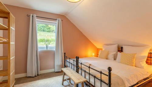 Spacious Home Sauna Hot Tub Pool Patio BBQ - Foto 4