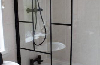 Spacious Large Group House Near NEC and Airport - Foto 50