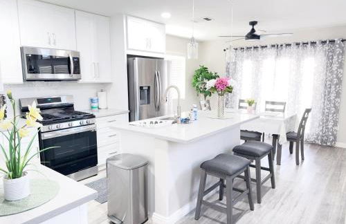 Newly Remodeled Pool Villa 3BD 3BA By Summerlin - Foto 10