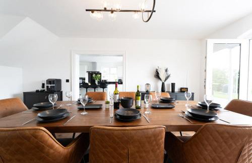 Escape Ordinary at Lily's Pad - Foto 57