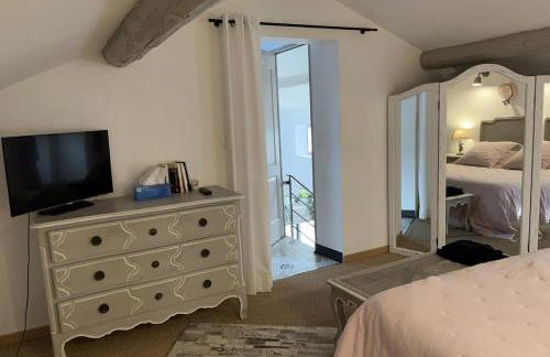 Mas provençal au coeur de L'Isle-sur-la-Sorgue - Photo 18