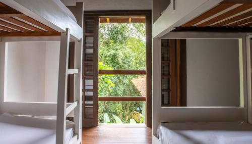 Vista espetacular, no meio da mata, com conforto - Foto 5