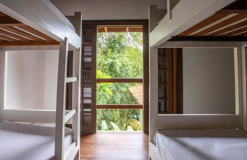 Vista espetacular, no meio da mata, com conforto - Foto 5