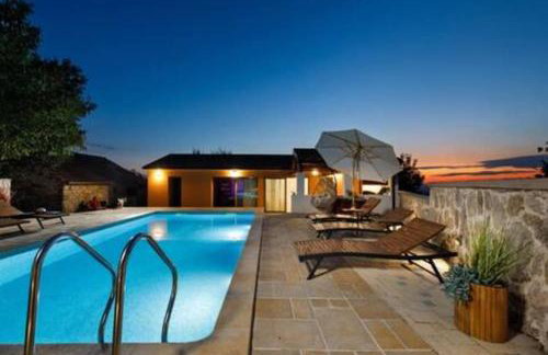 Three Bedroom Holiday Home with Pool - Foto 25