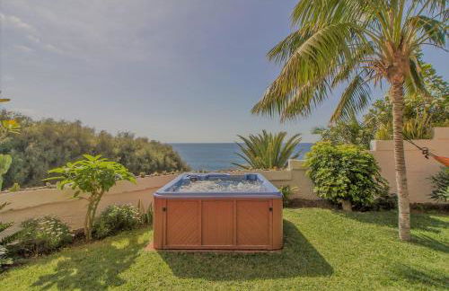 Villa in protected space in front of the sea - Foto 9