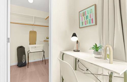 Remodeled 3B2B Bright House with a King Suite - Foto 20