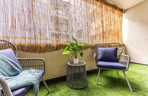 Stylish 2BDR & 2BTH - 15 mins walk to the beach! - Foto 40